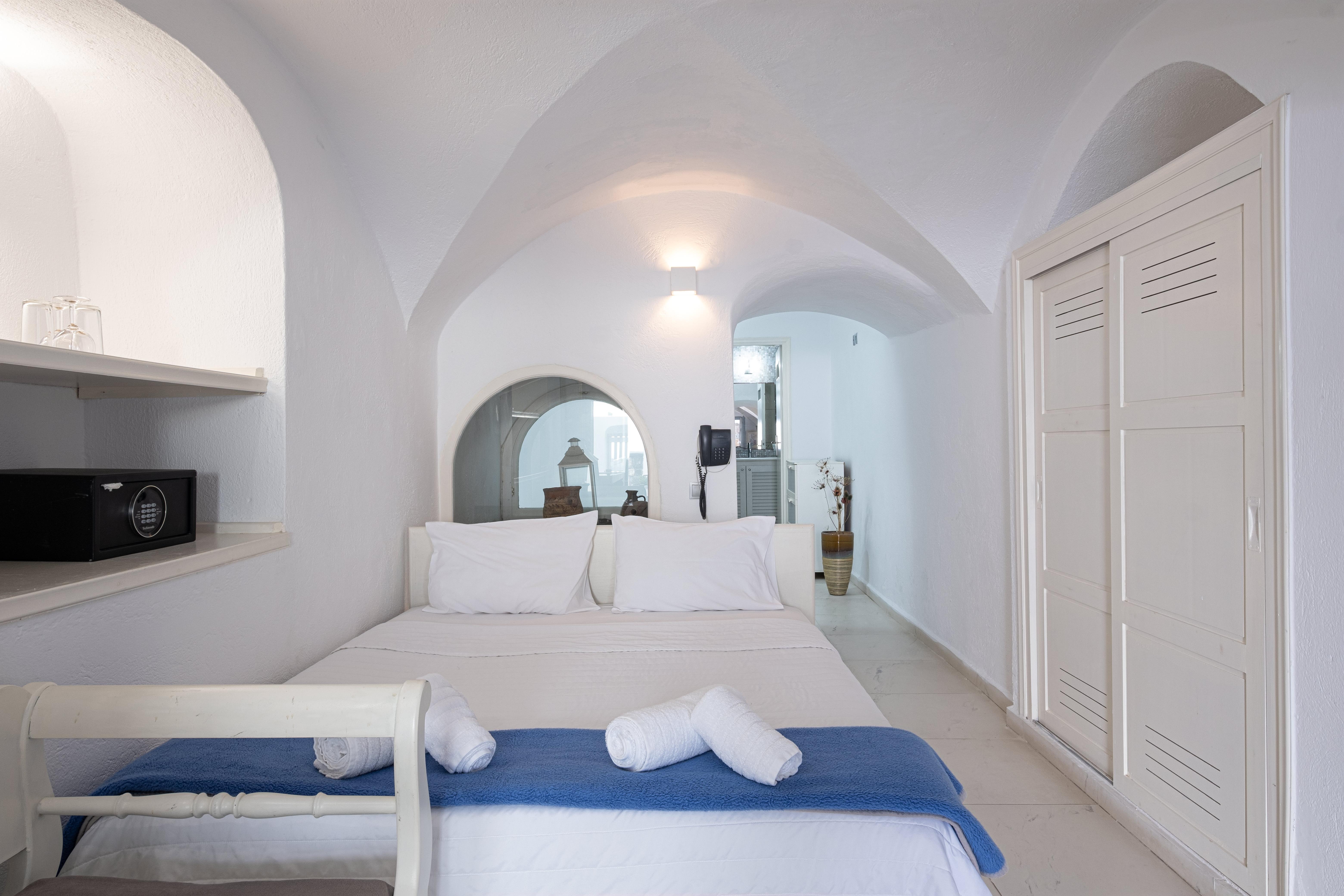 Loucas On The Cliff Fira (Santorini) Exterior foto