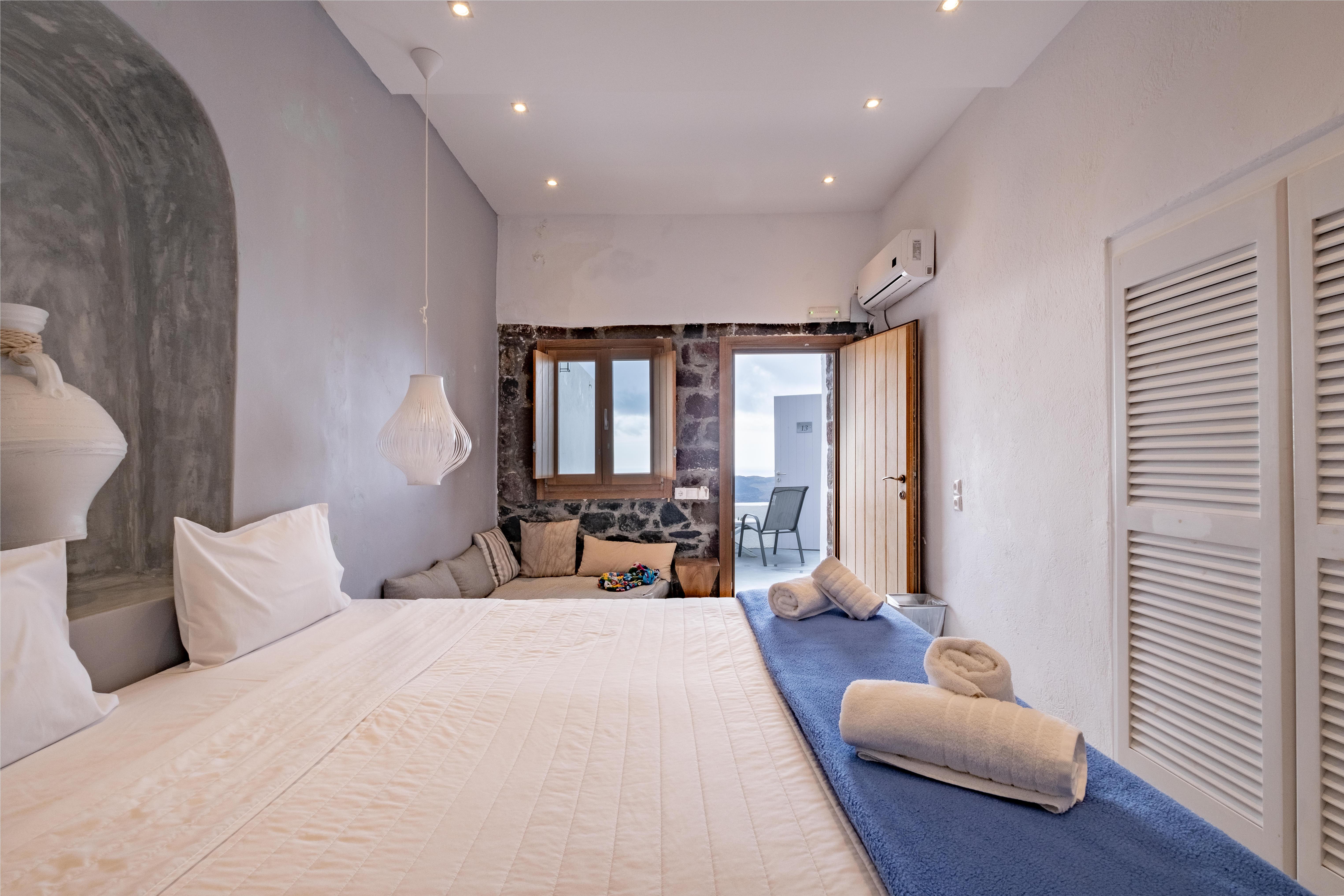 Loucas On The Cliff Fira (Santorini) Exterior foto