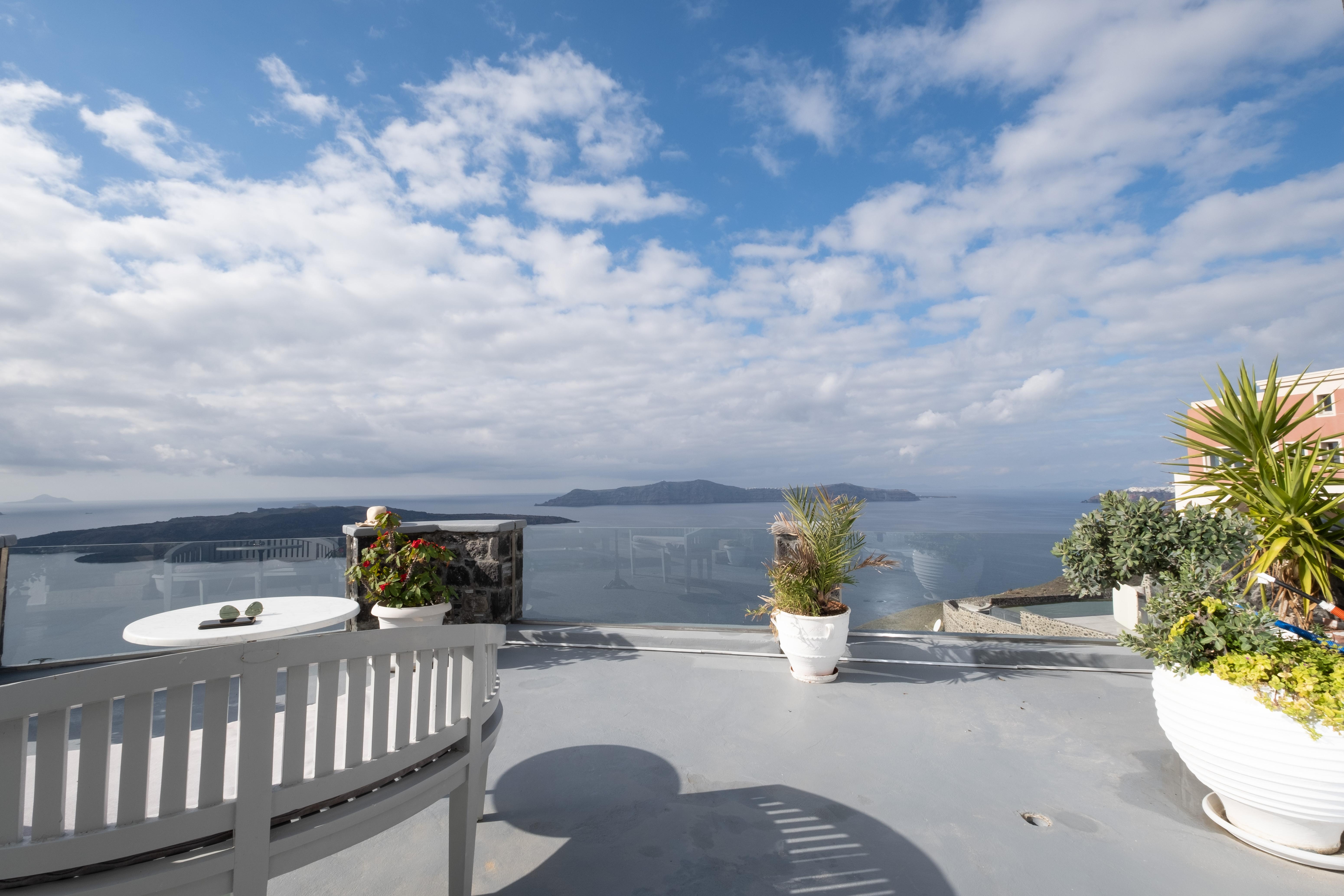 Loucas On The Cliff Fira (Santorini) Exterior foto