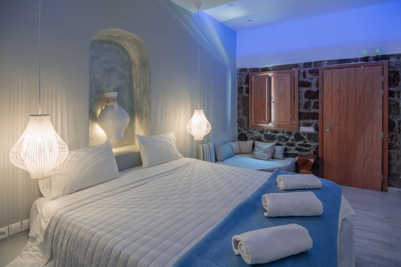 Loucas On The Cliff Fira (Santorini) Exterior foto