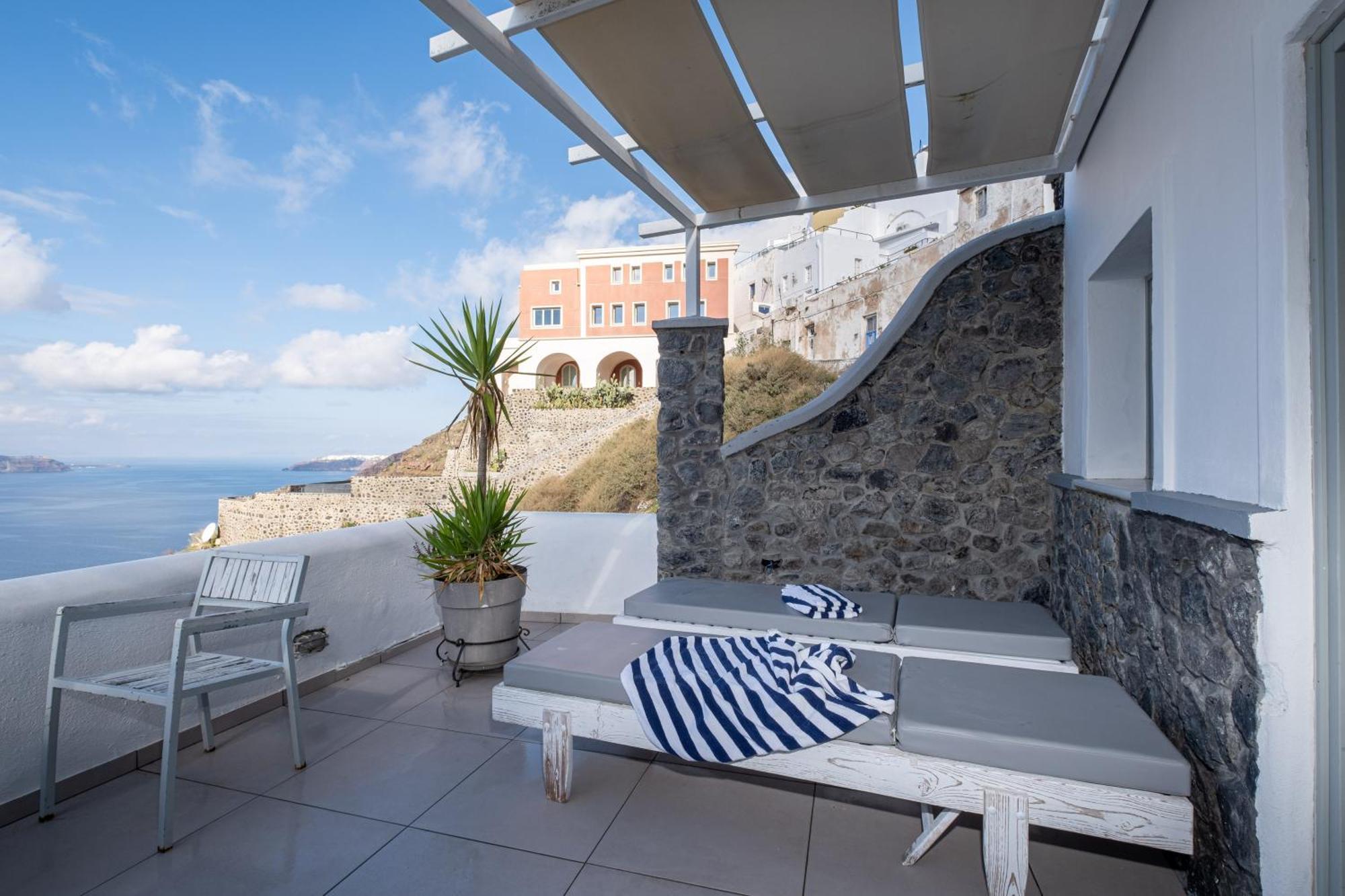 Loucas On The Cliff Fira (Santorini) Exterior foto
